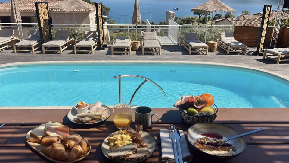Buffet breakfast