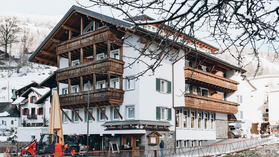 Property building, Day, Winter