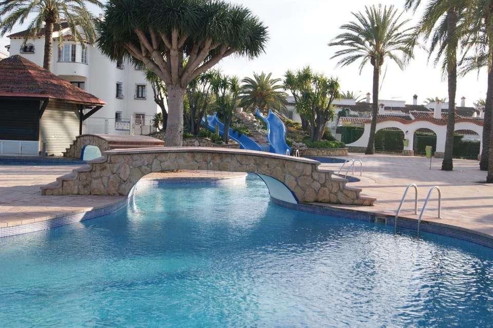 Pool view, Swimming pool