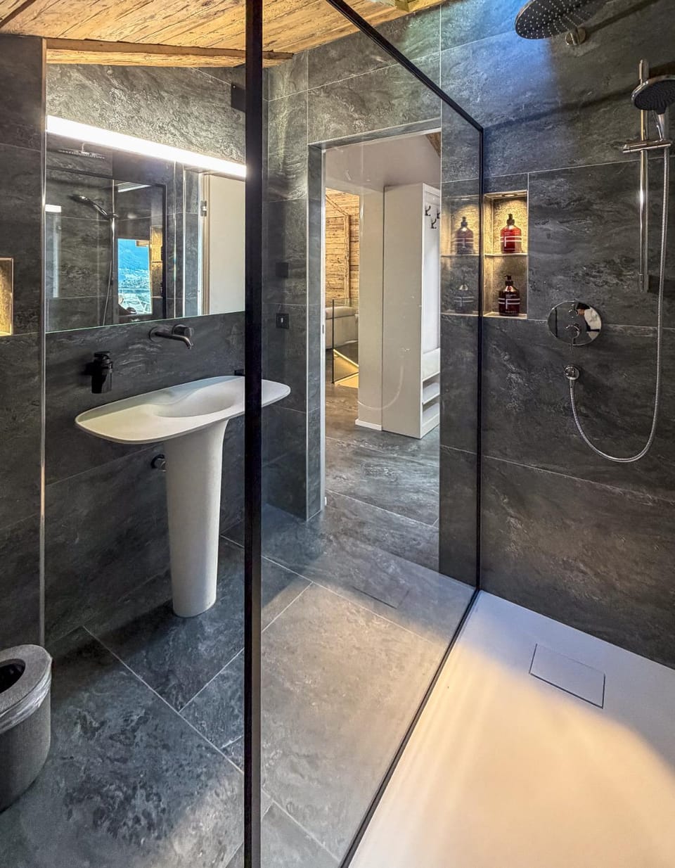 Shower, Toilet, Bathroom