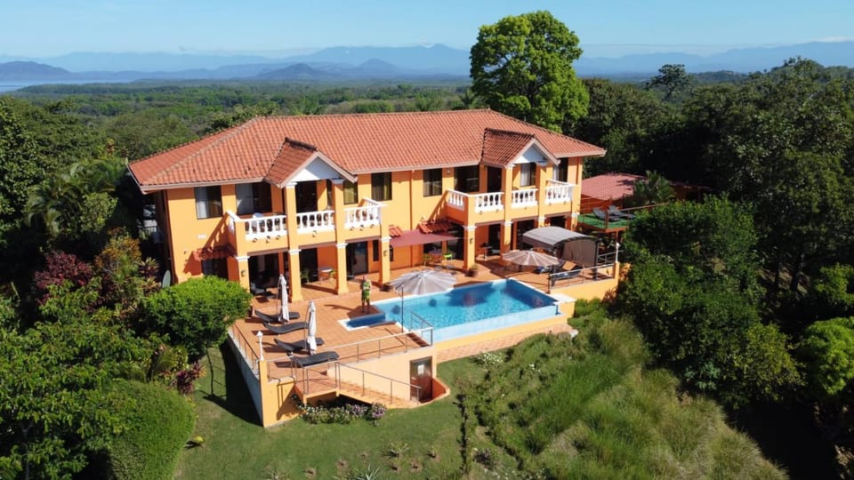 Property building, Bird's eye view, Swimming pool