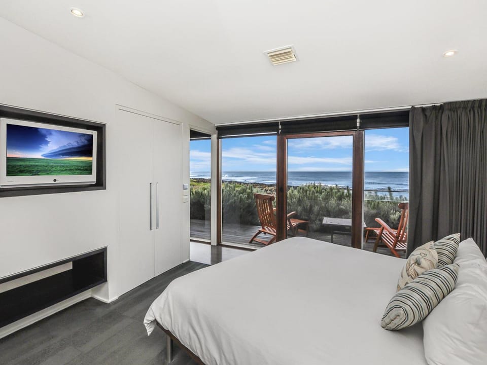 Hearns Beachside Villa 1 Villa in Port Fairy