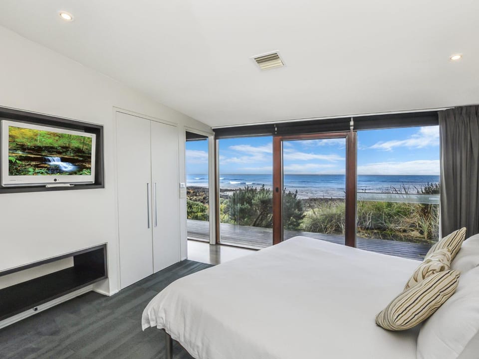 Hearns Beachside Villa 2 Villa in Port Fairy