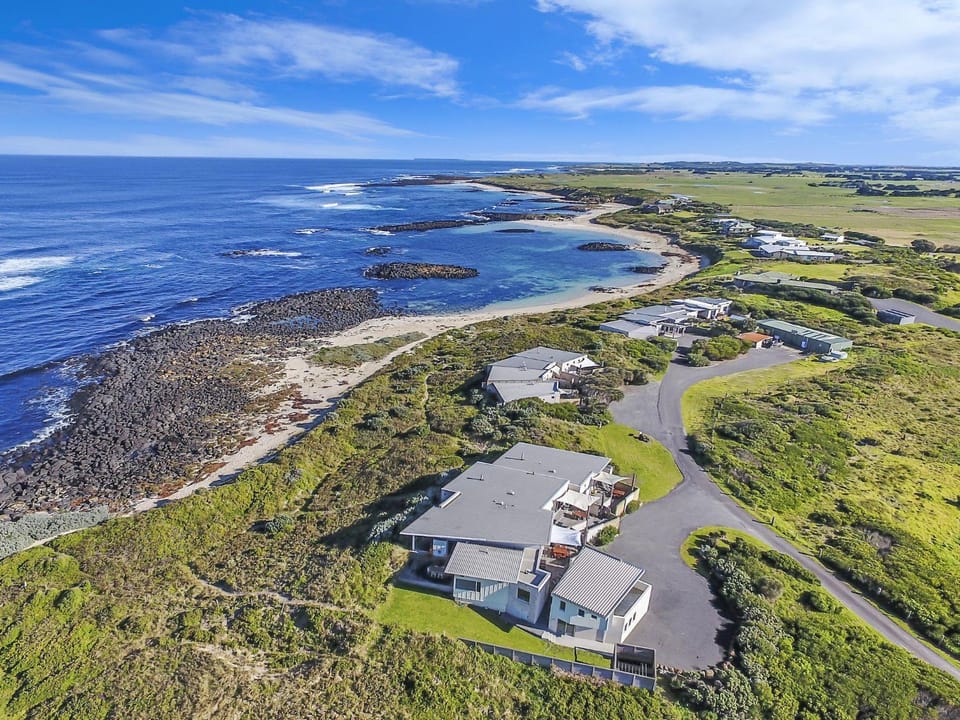 Hearns Beachside Villa 2 Villa in Port Fairy