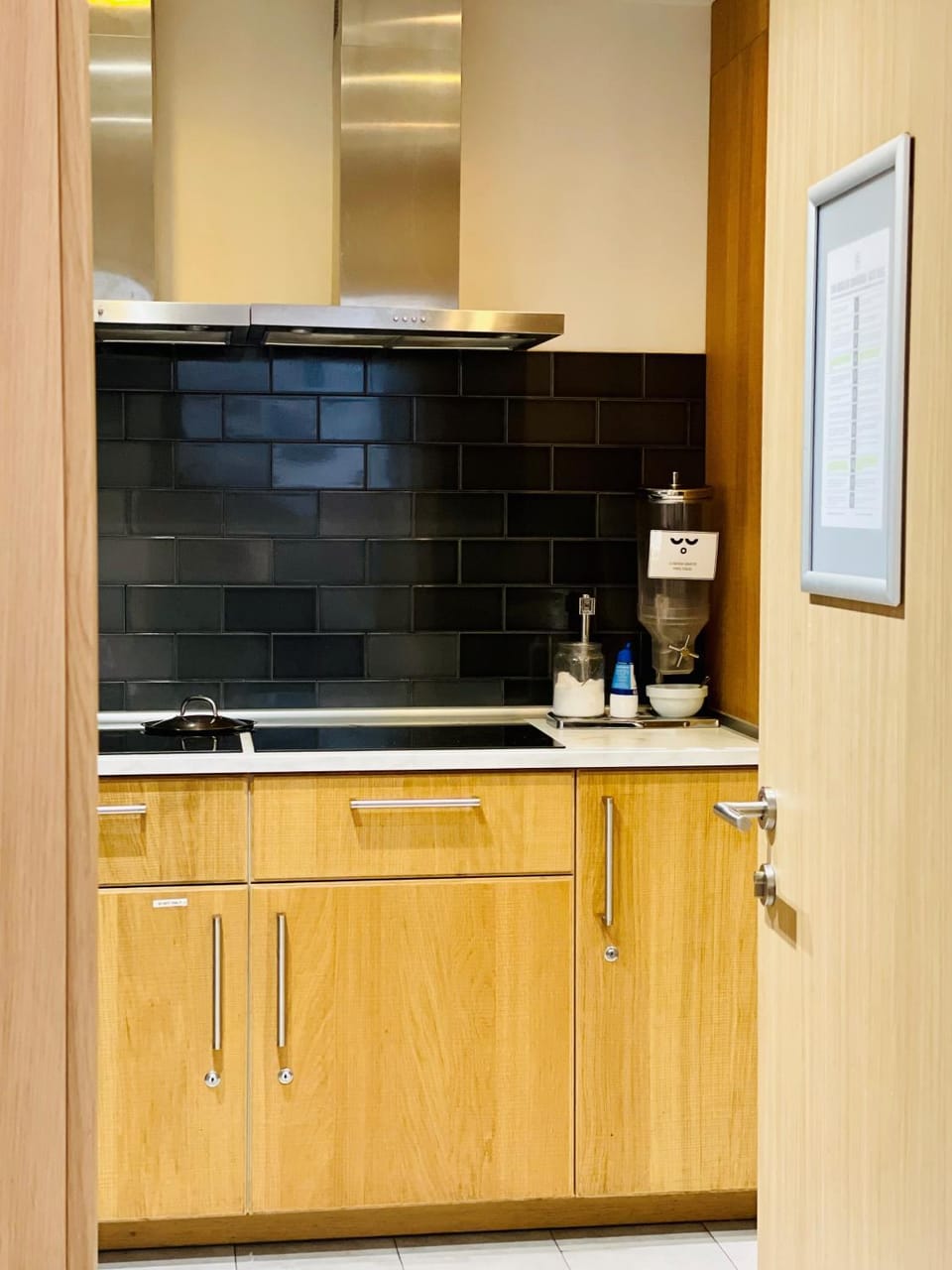 Communal kitchen, kitchen