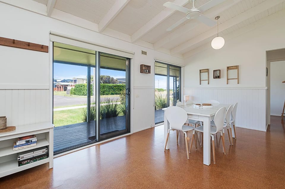 Ocean Spray Retreat House in Port Fairy