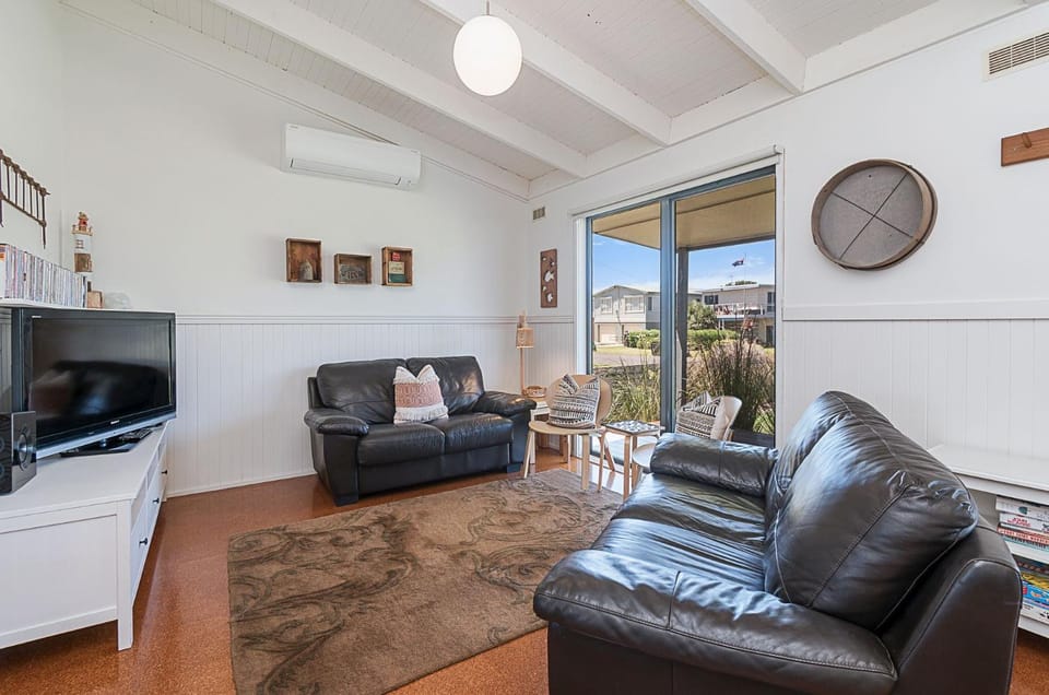 Ocean Spray Retreat House in Port Fairy