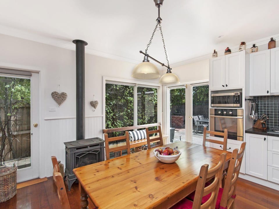 Railway Cottage House in Port Fairy
