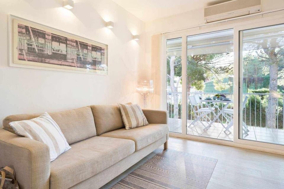 SITGES BLANCSUBUR · Soleado y Moderno Apartment in Sitges