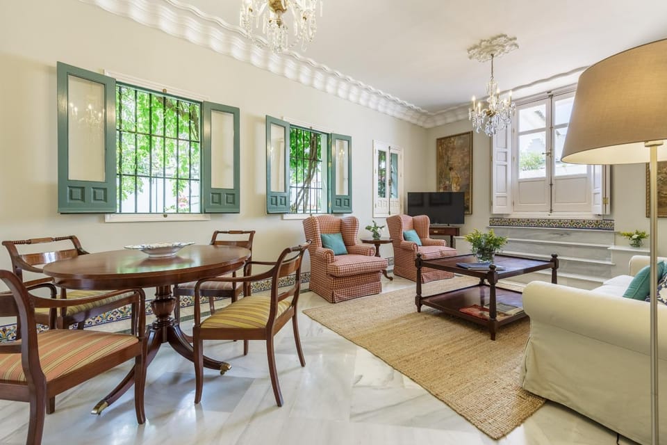 Communal lounge/ TV room, Living room