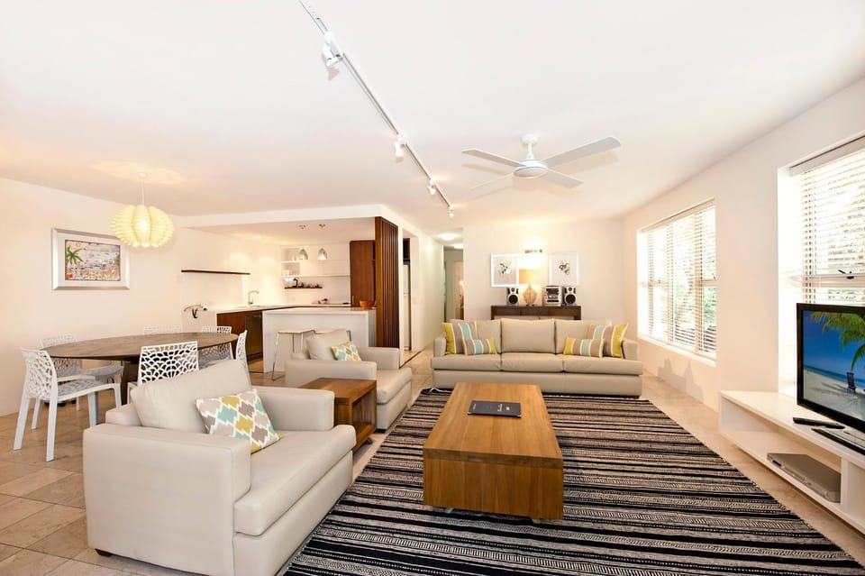 Alderly 8 Coastal Cove Retreat Apartment in Noosa Heads