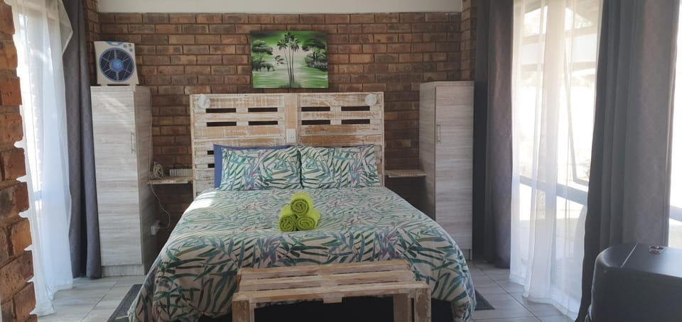 Meadows Guesthouse Bed and Breakfast in Gauteng
