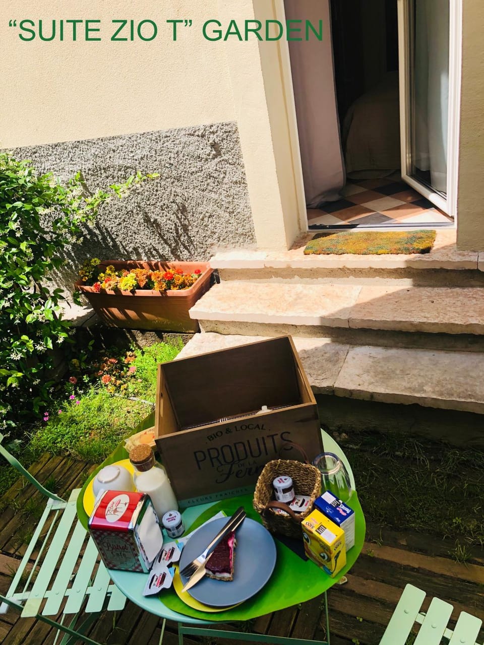 Garden view, Breakfast