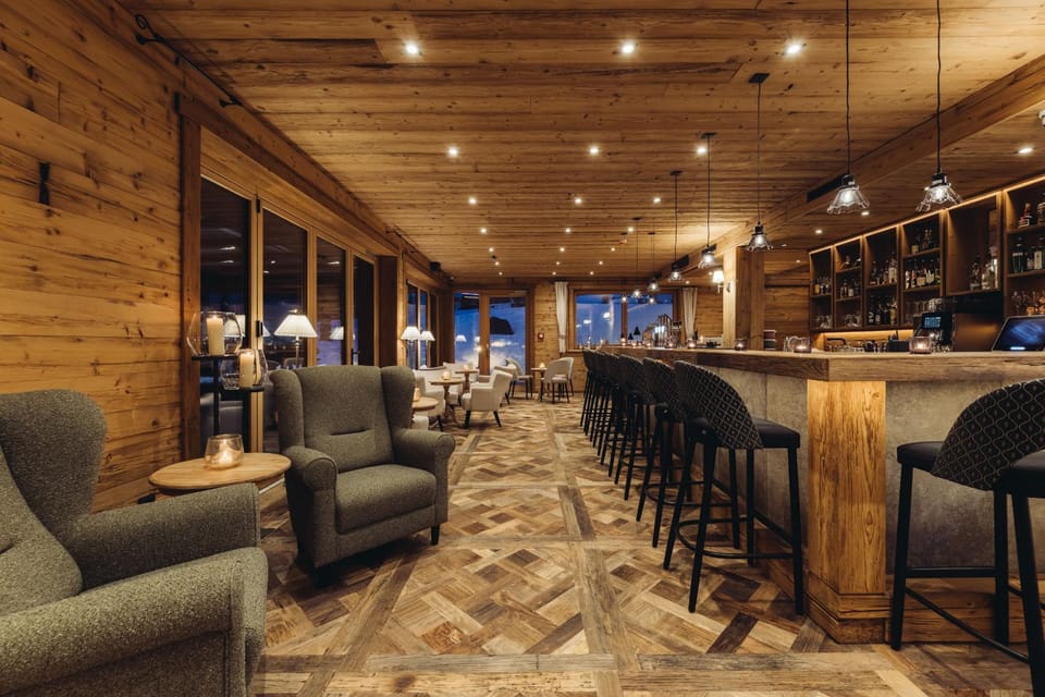 Lounge or bar