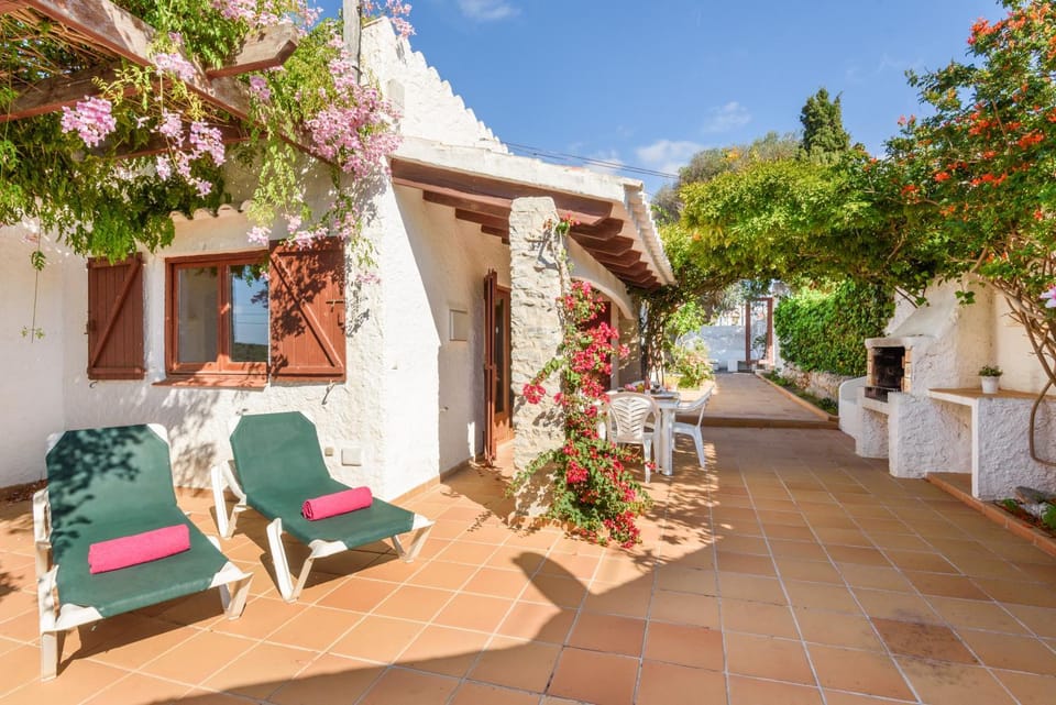 Patio, BBQ facilities, Garden, Balcony/Terrace