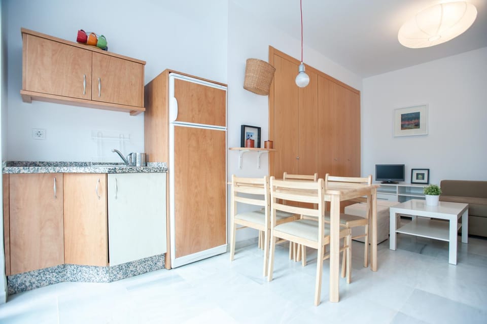 Kitchen or kitchenette, Living room, Seating area