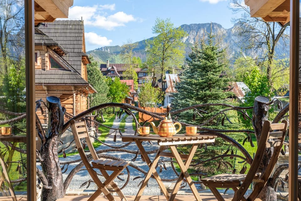 Day, Balcony/Terrace, Mountain view