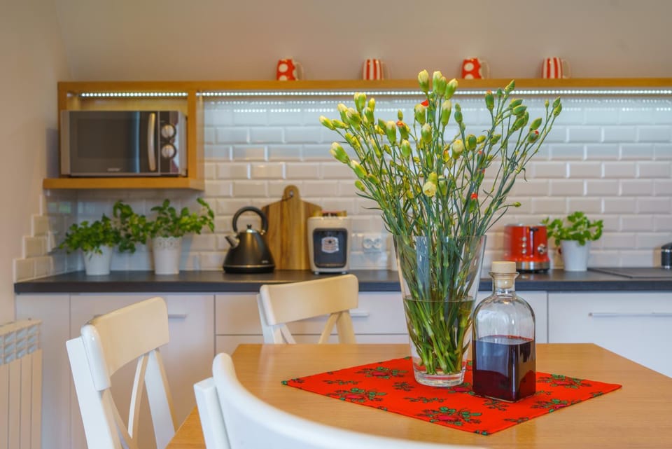 Coffee/tea facilities, Kitchen or kitchenette, Photo of the whole room