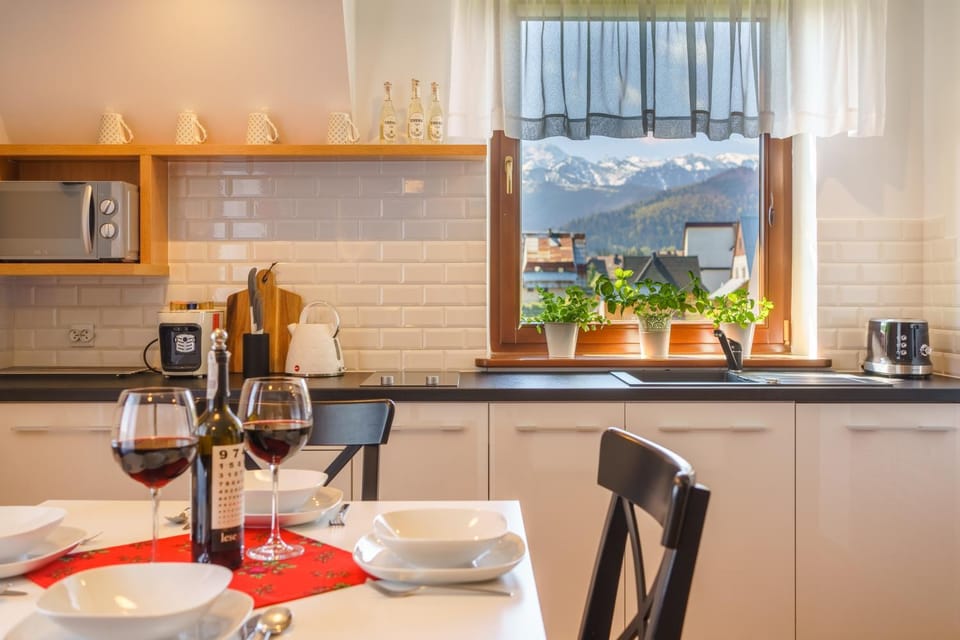 Kitchen or kitchenette, Photo of the whole room