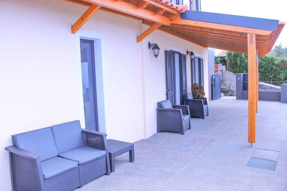 Patio, Facade/entrance