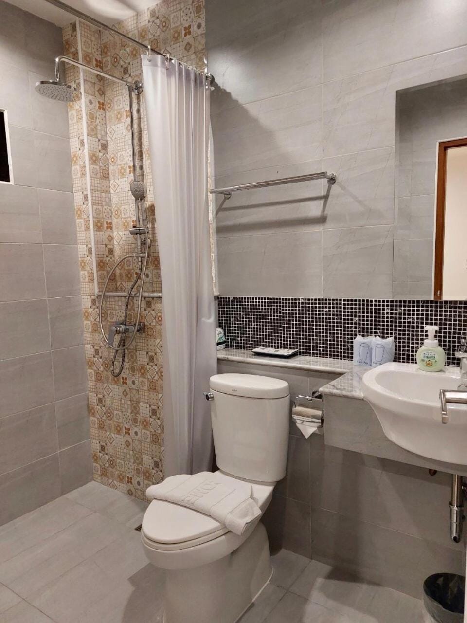 Shower, Bathroom