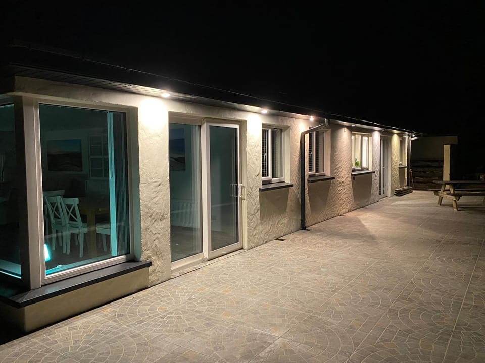 Property building, Night, Balcony/Terrace