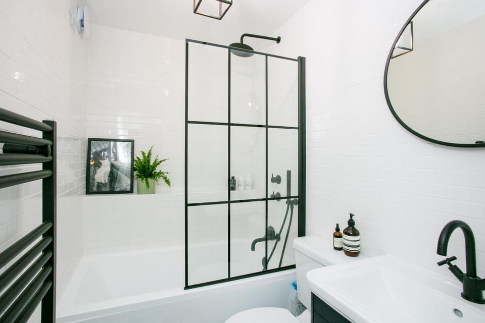 Modern Garden Apartment Camden Apartment in London Borough of Islington