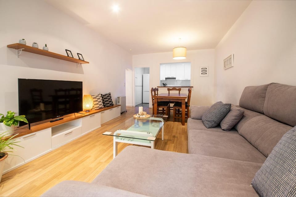 TV and multimedia, Living room, Dining area
