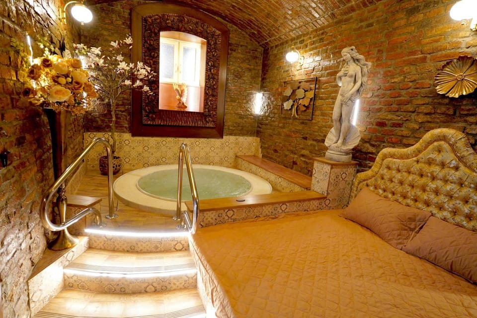 Hot Tub, Sauna, Spa and wellness centre/facilities