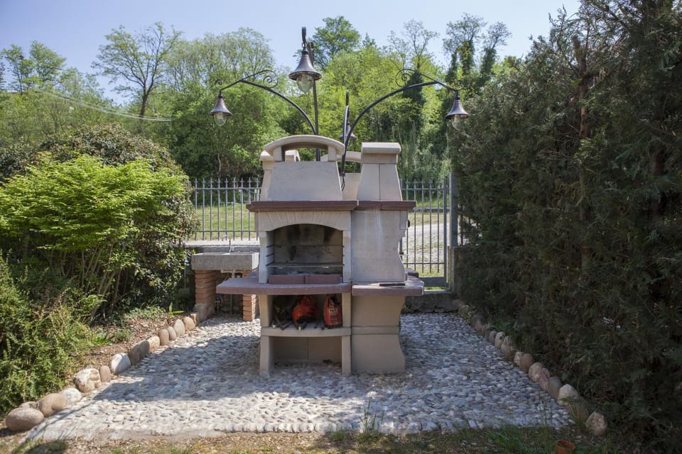 BBQ facilities, BBQ facilities