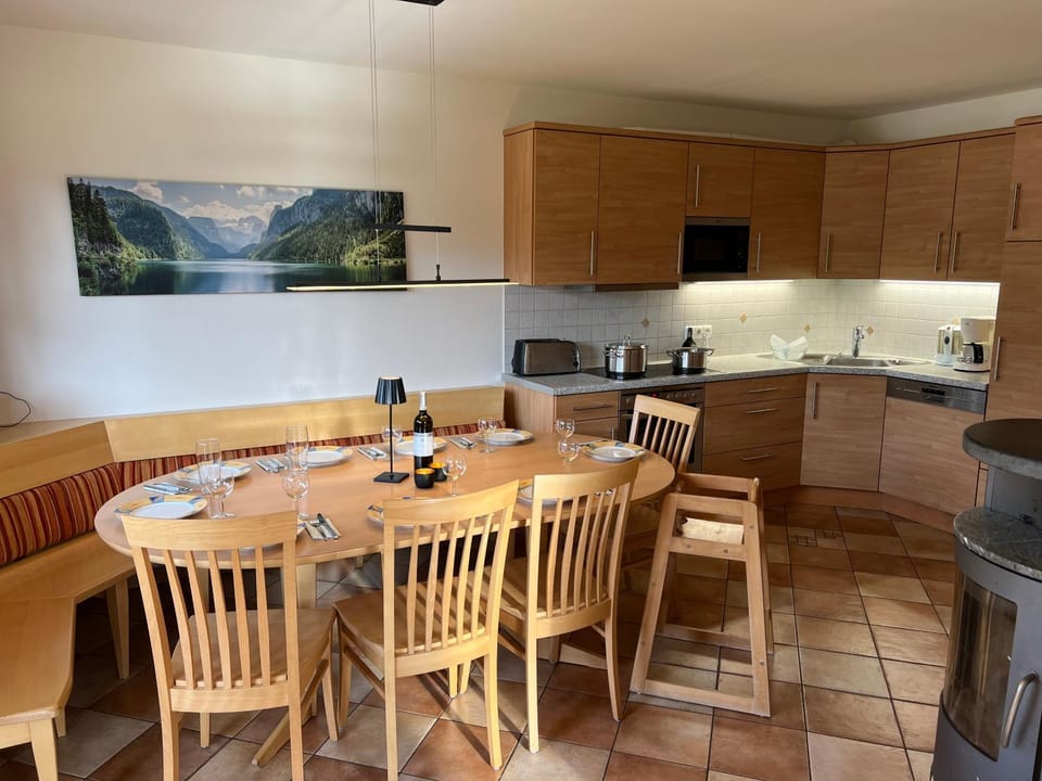 Communal kitchen, kitchen