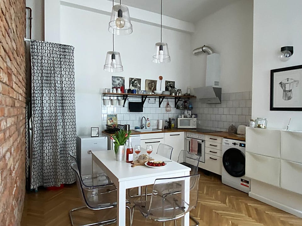 Kitchen or kitchenette, kitchen