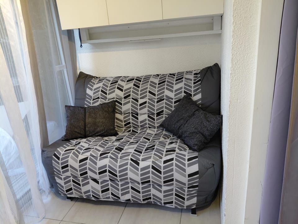 Beau studio avec grande terrasse Apartment in La Grande-Motte