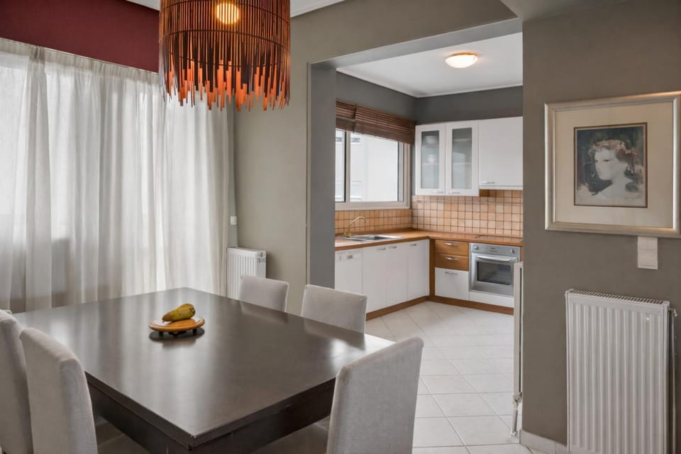 Kitchen or kitchenette, Living room, Seating area, Dining area, minibar, pet friendly, stove