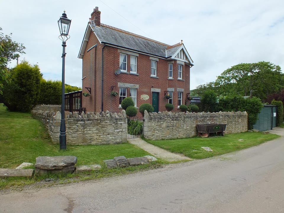 Farmhouse House in Swanage
