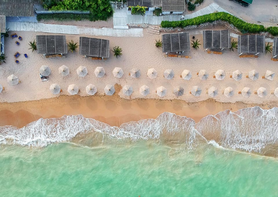 Bird's eye view, BBQ facilities, Balcony/Terrace, Lounge or bar, Banquet/Function facilities, Beach, Evening entertainment, Sea view, Lunch, Dinner, Drinks, Alcoholic drinks, Non alcoholic drinks, Family