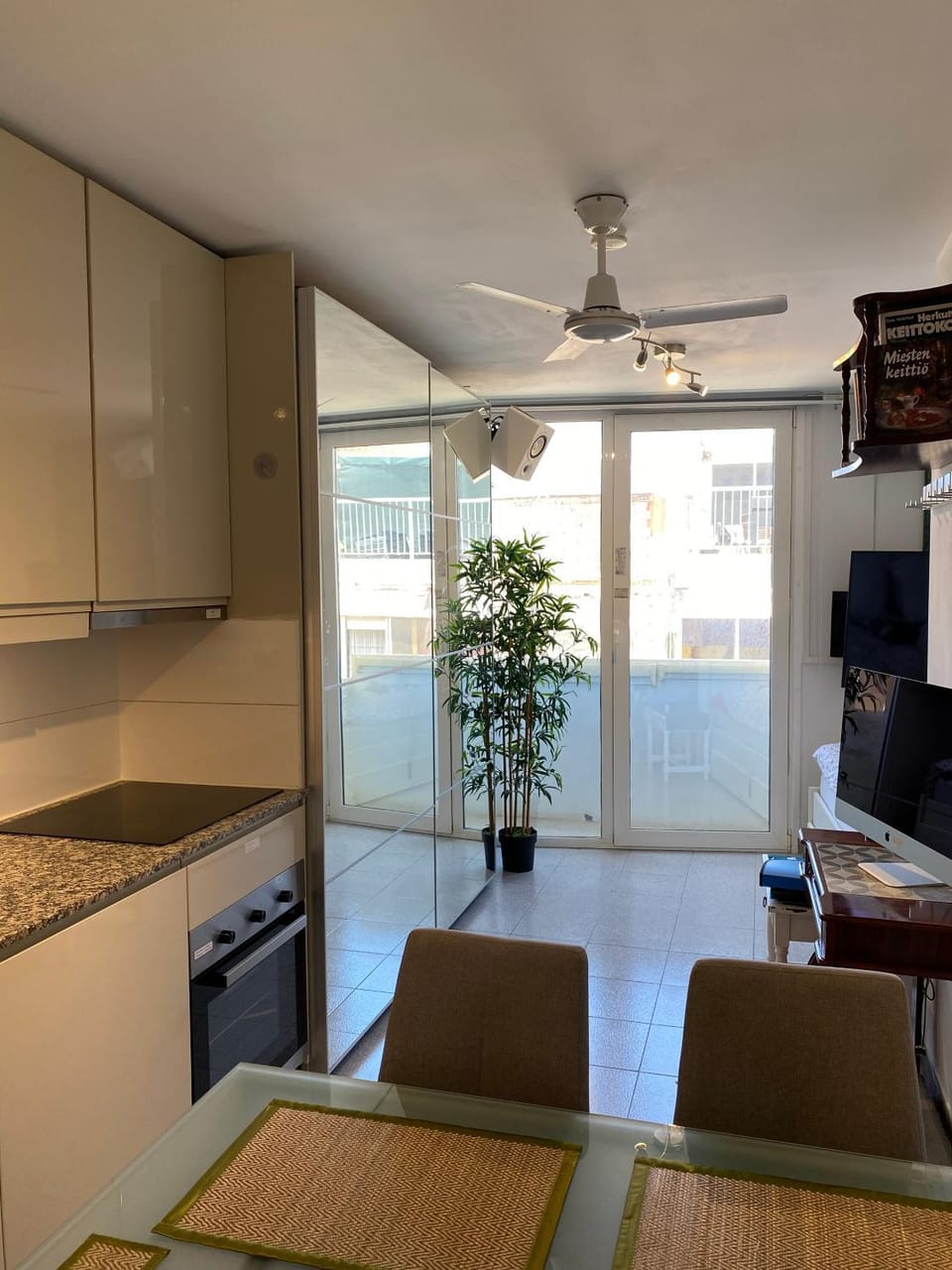 Balcony/Terrace, Kitchen or kitchenette, Living room, Quiet street view