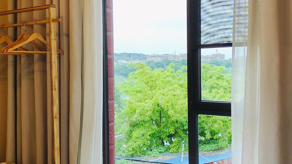 Spring, Day, Natural landscape, View (from property/room), Mountain view