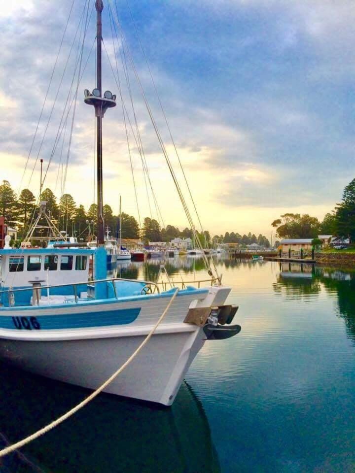 The Waterfront Apartment Apartment in Port Fairy