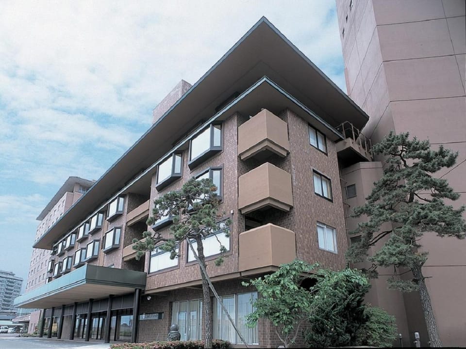 Property building, Facade/entrance
