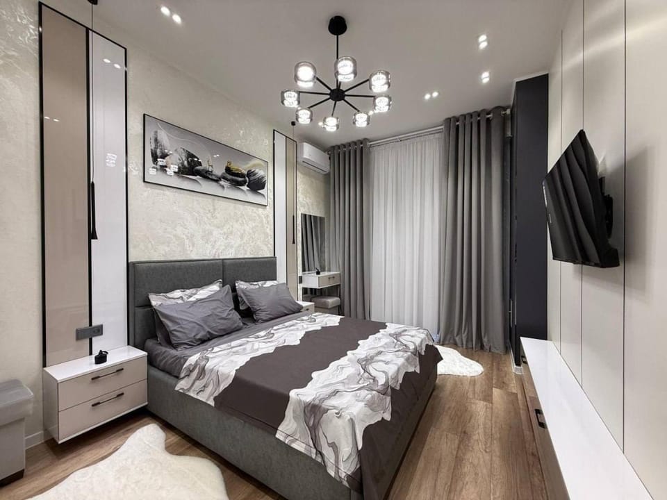 Bed, Living room, Bedroom, towels, wardrobe