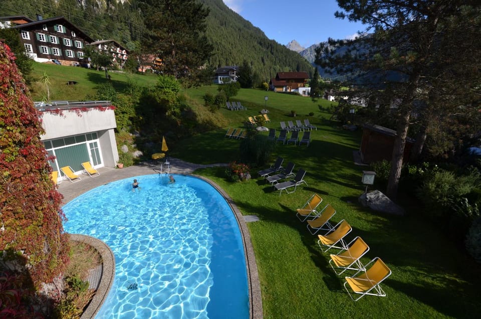 Swimming pool, Swimming pool