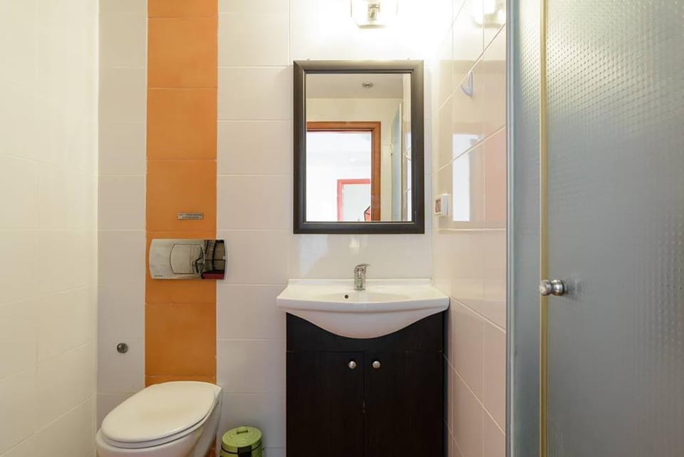 Toilet, Bathroom