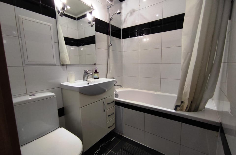 Toilet, Bathroom