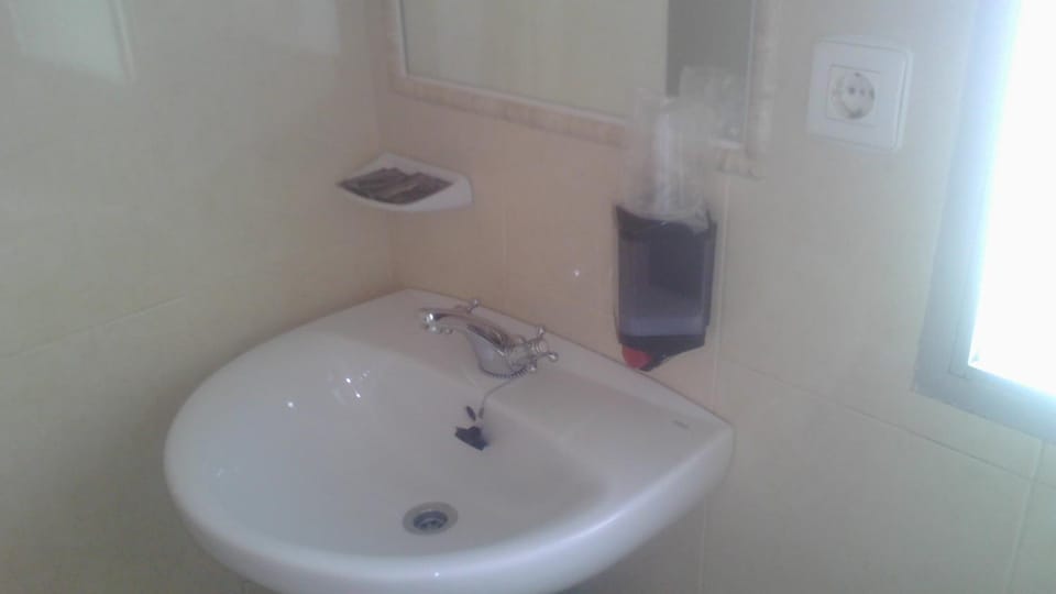 Hostal Cabrera Bed and Breakfast in Costa Tropical