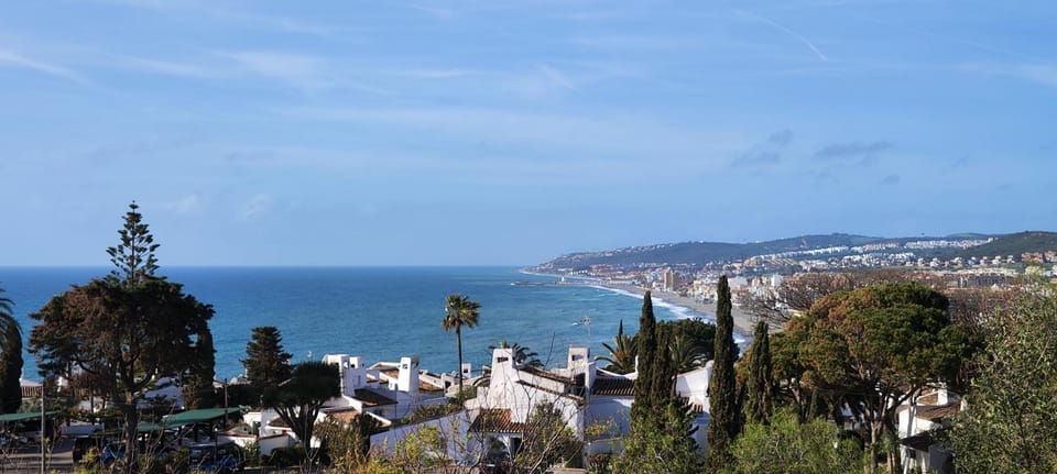 Natural landscape, View (from property/room), Balcony/Terrace, City view, Sea view