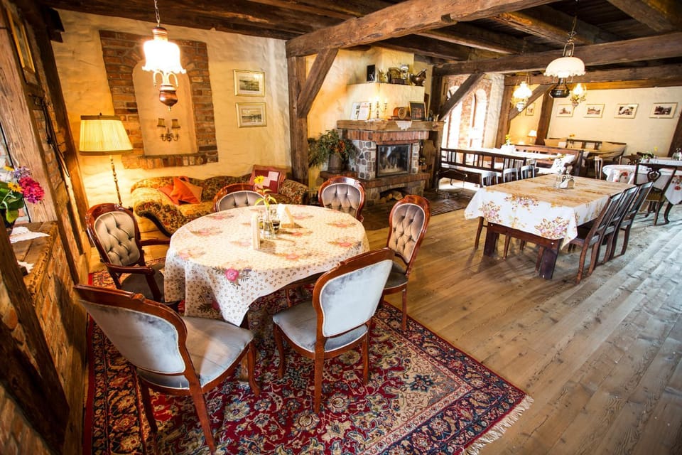 Restaurant/places to eat