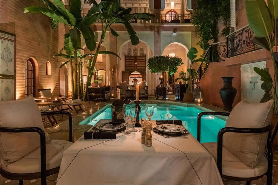 Patio, Dining area, Swimming pool