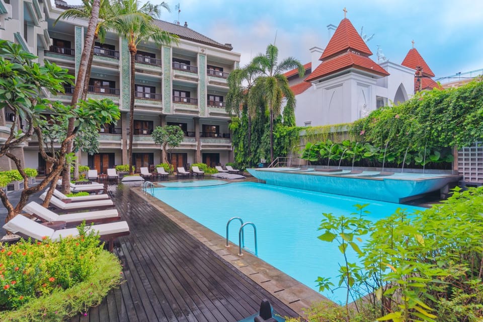 Garden view, Pool view, Swimming pool, Swimming pool, sunbed