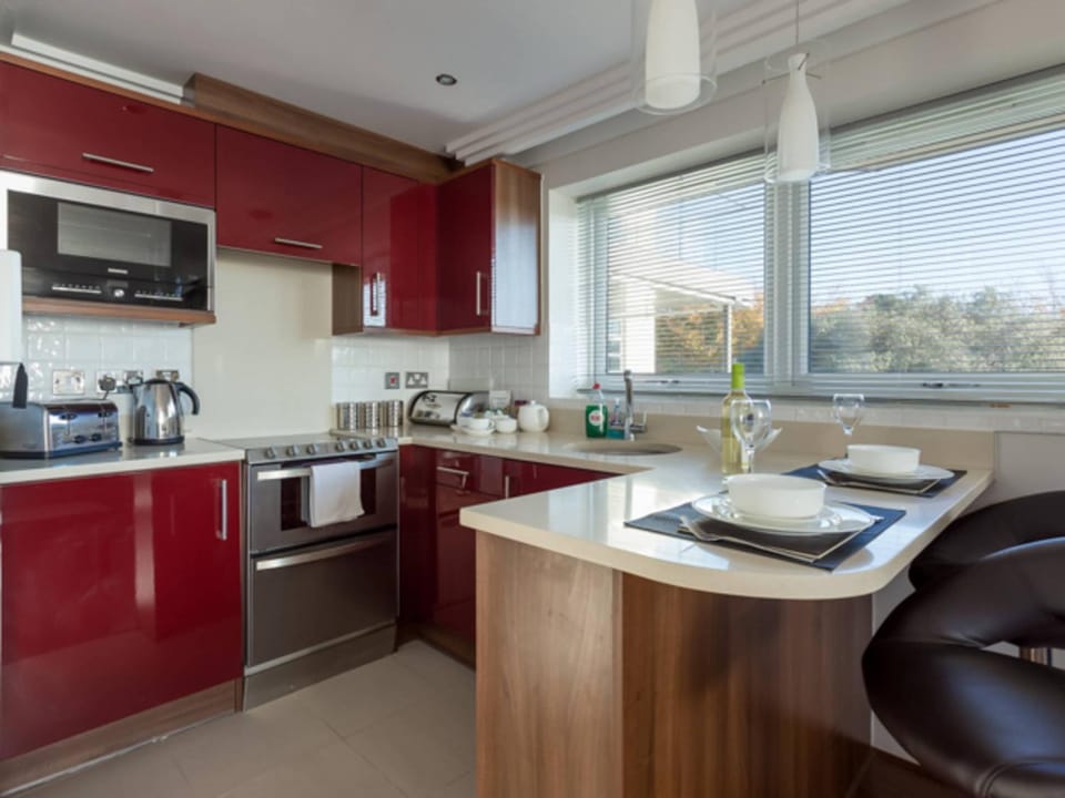Ospreys - With a balcony and within a short walk of the beach Apartment in Poole
